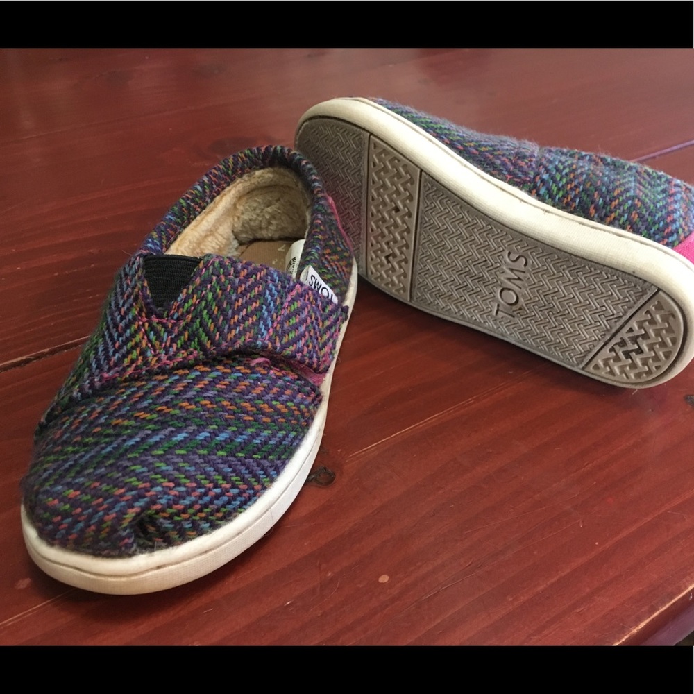 Toddler Toms sz 7